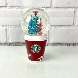 STARBUCKS Red Cup 2006 Christmas Holiday Snow Globe - This Is Not The ORNAMENT
